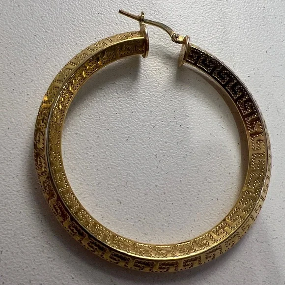 JTV MODA AL MASSIMO(R) 18K YELLOW
GOLD OVER BRONZE GREEK KEY
TUBE HOOP EARRINGS - Picture 4 of 5